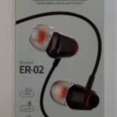 Rimlo ER-03 Wired Earphones in black and white with superior sound quality and built-in call receiver.